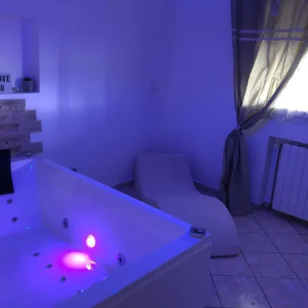 Holiday home La Pomme D'amour *