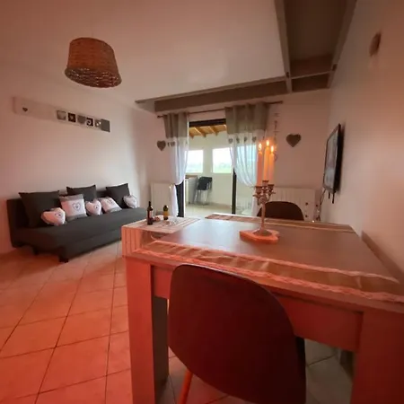 Holiday home La Pomme D'amour Saint-Genet-Lerpt